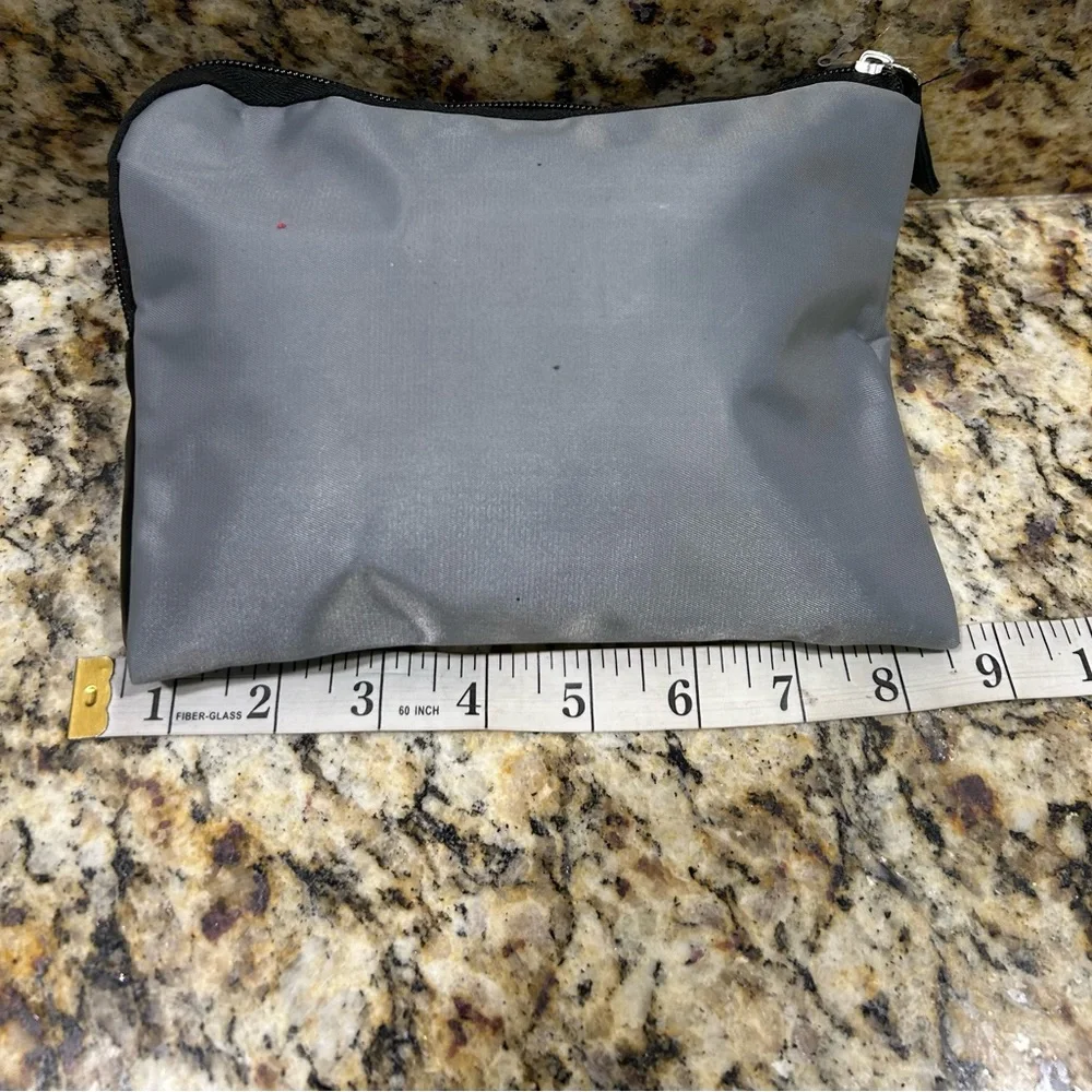 Tumi Gray Men's Toiletry Bag with Silver Logo Plate CLEAN nice bag!